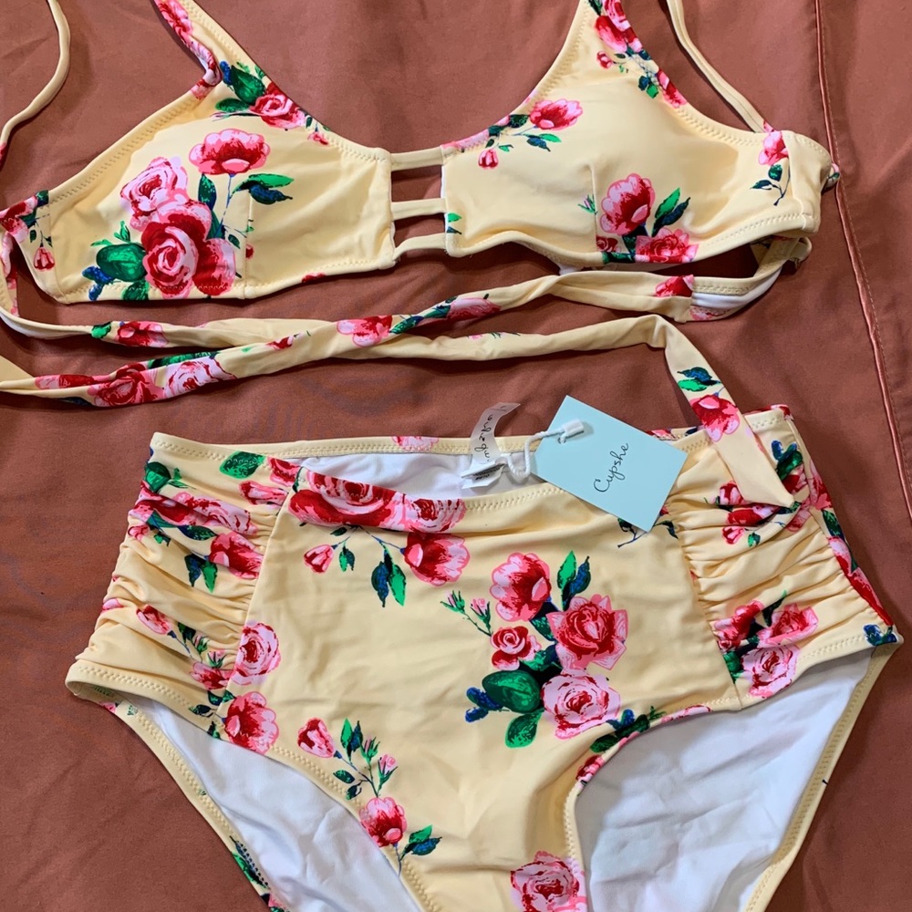CUPSHE swim suit